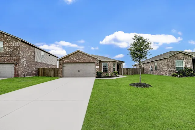 $1,800 | 345 Lone Mountain Drive, Katy, TX 77493