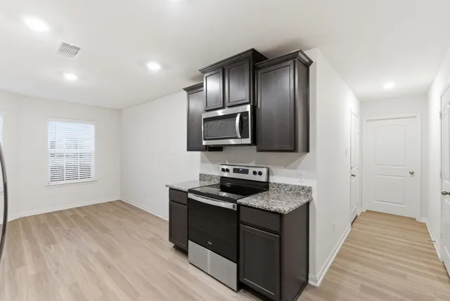 $1,800 | 345 Lone Mountain Drive, Katy, TX 77493