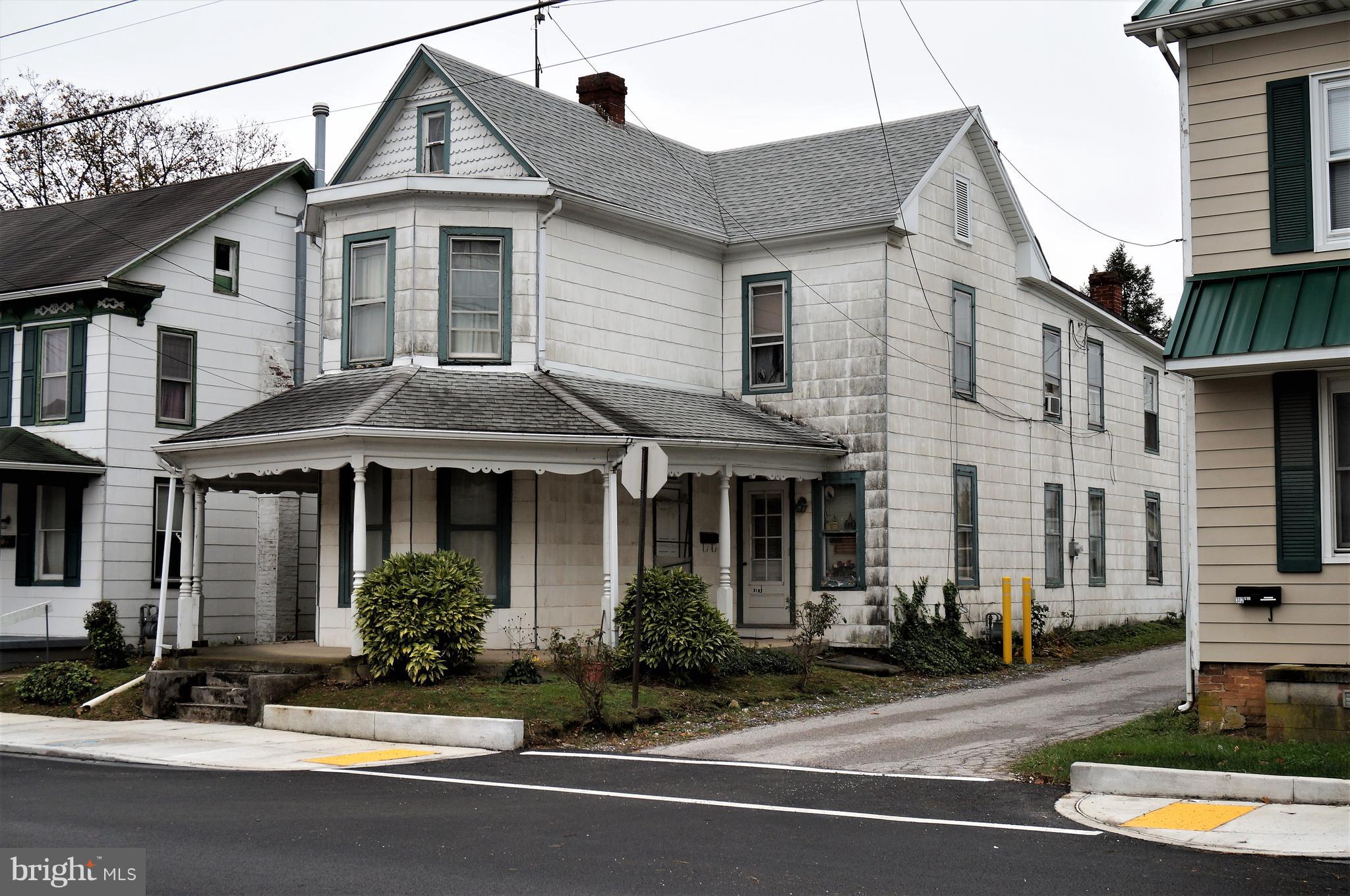 310 3rd Street Hanover, PA 17331 - Photo 3 of 11 Gallery Image 3