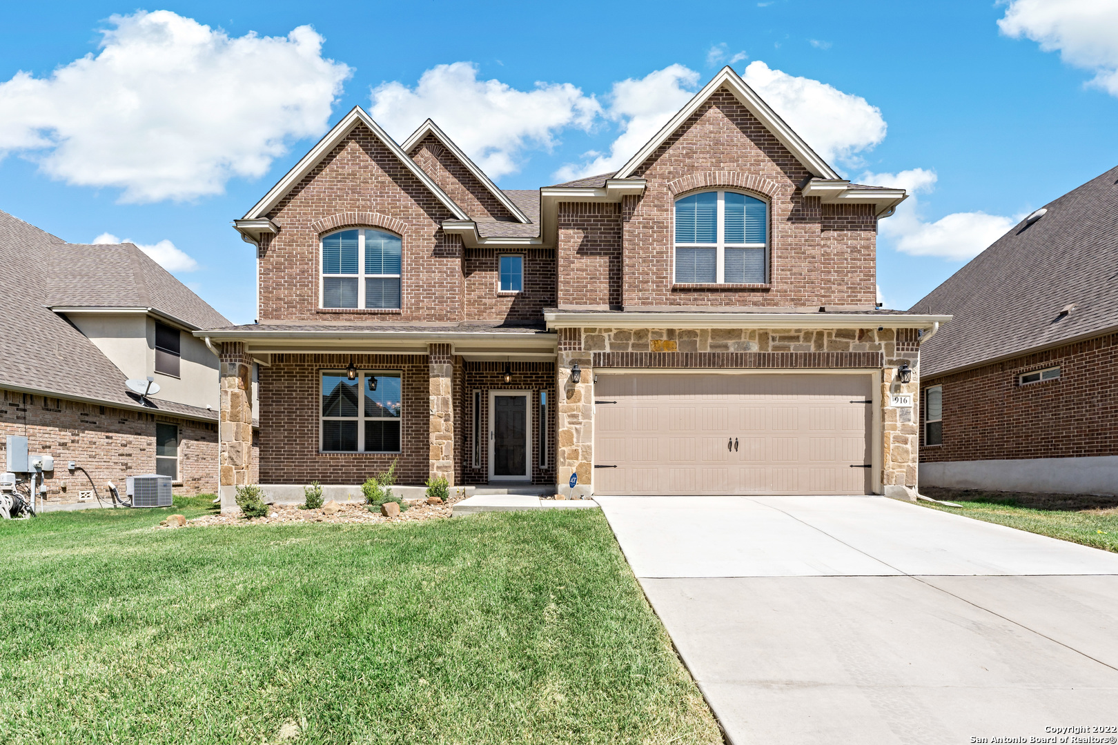 916 Resaca Cibolo, TX 78108 - Photo 1 of 1 a front view of a house with garden