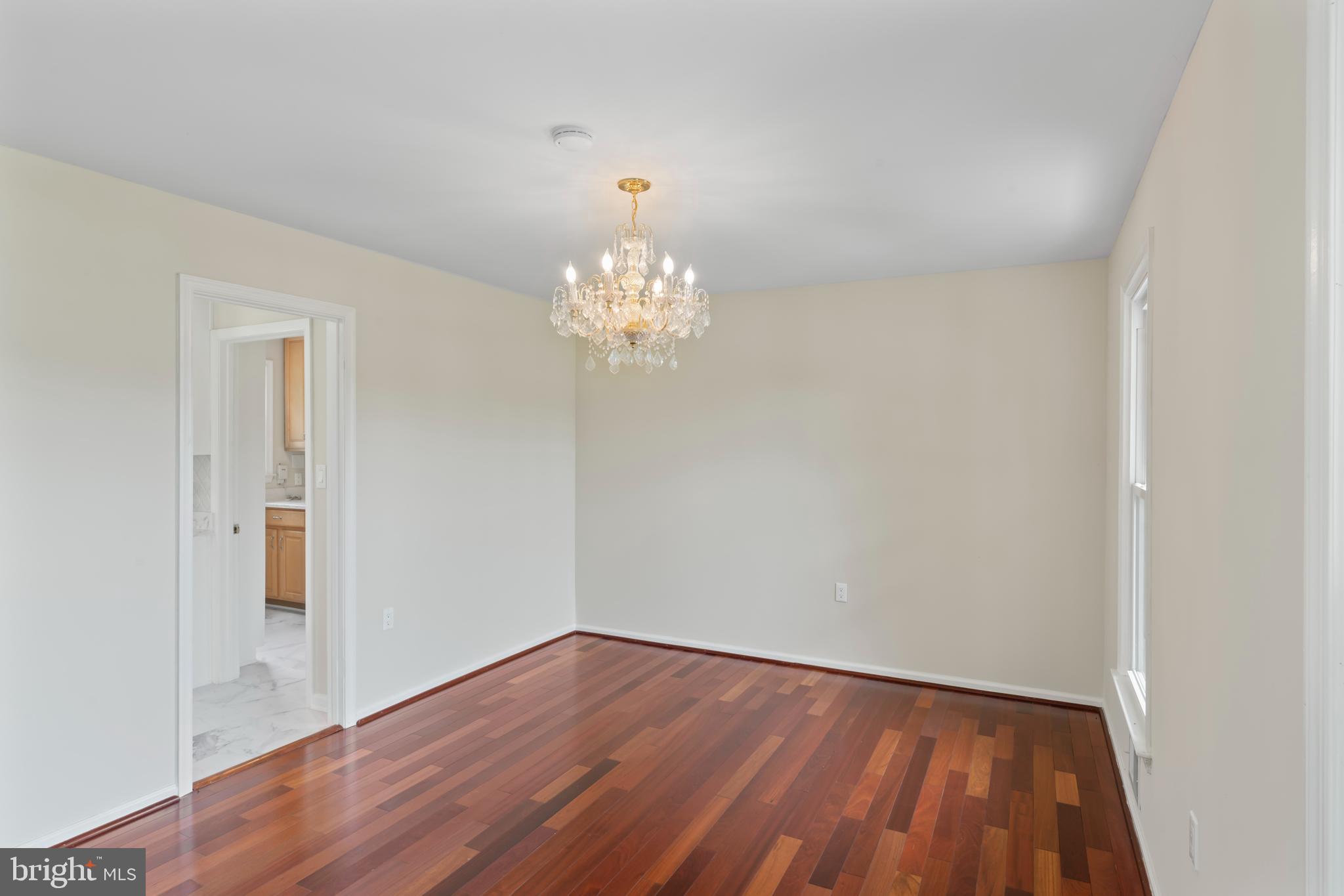 17004 Cashell Road Rockville, MD 20853 - Photo 5 of 80