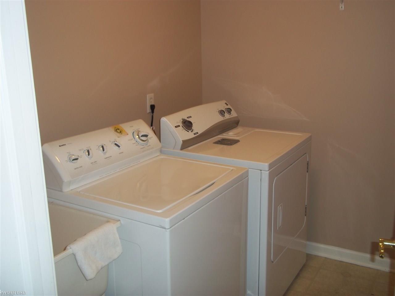 33526 Utica Road Fraser, MI 48026 - Photo 12 of 16 UTILITY ROOM