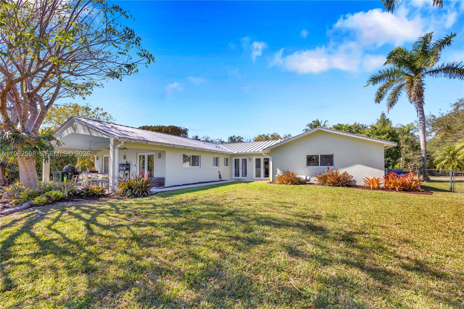 11625 Southwest 70th Avenue Pinecrest, FL 33156 - Photo 24 of 30