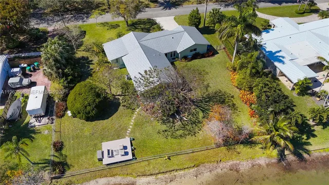 $2,300,000 | 11625 Southwest 70th Avenue, Pinecrest, FL 33156