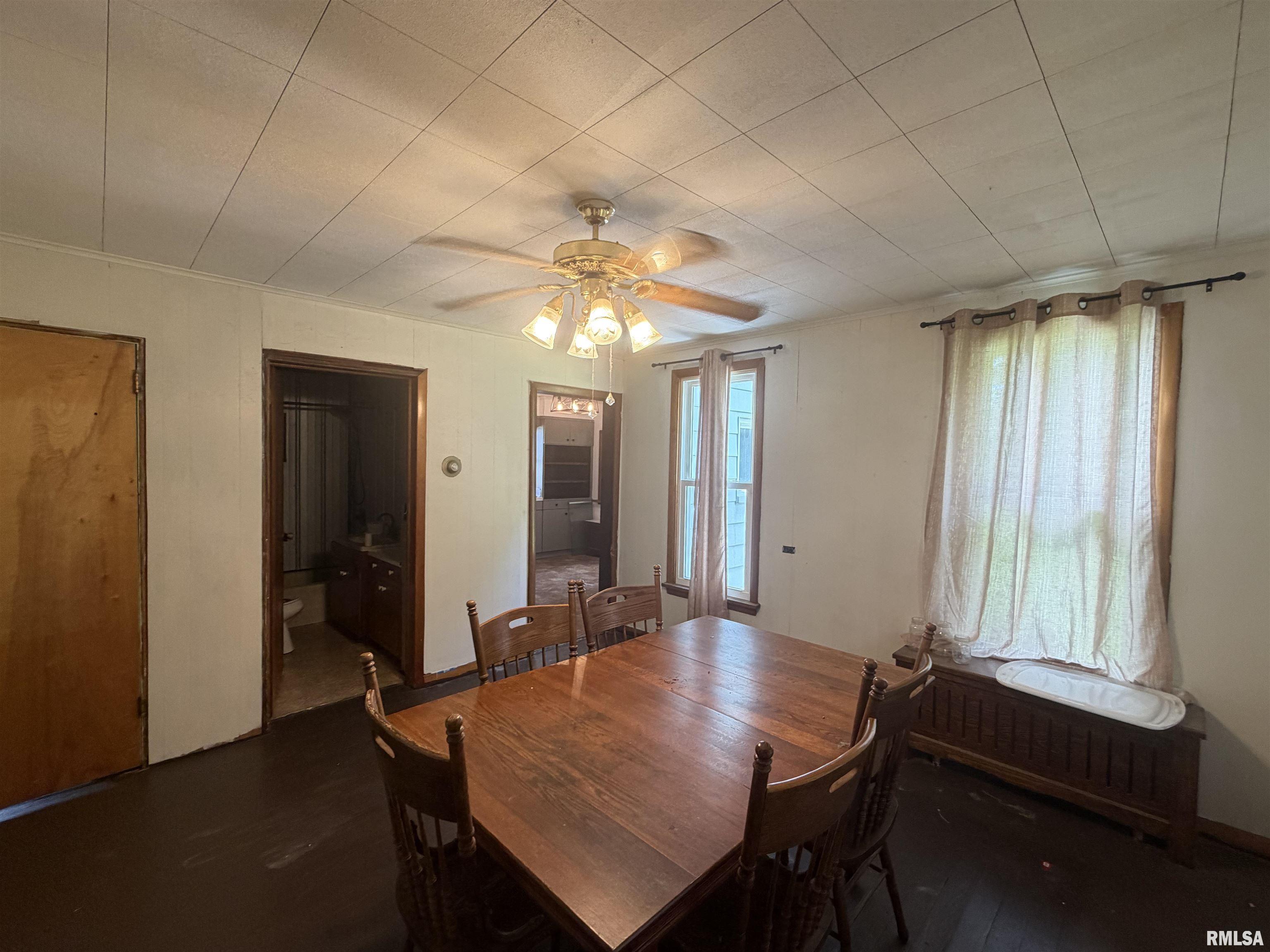 449 West Fort Street Farmington, IL 61531 - Photo 13 of 26