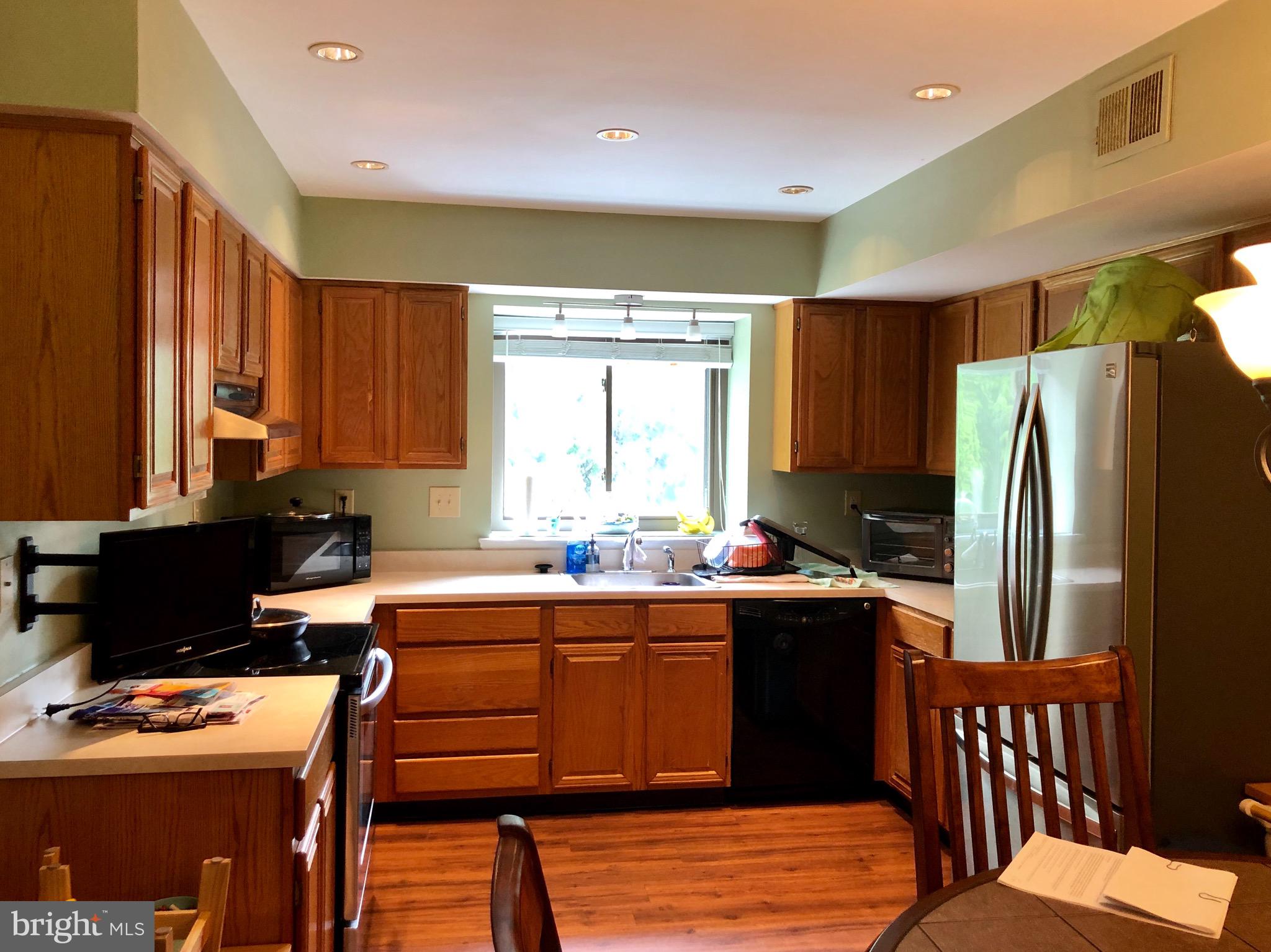 2811 Eagle Road West Chester, PA 19382 - Photo 2 of 15 Kitchen