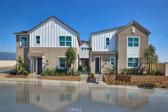 $583,990 | 16573 Bottlebrush Lane, Unit 2, Fontana, CA 92336