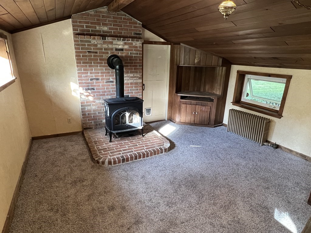 9 Springfield Street Wilbraham, MA 01095 - Photo 3 of 18 Gallery Image 3