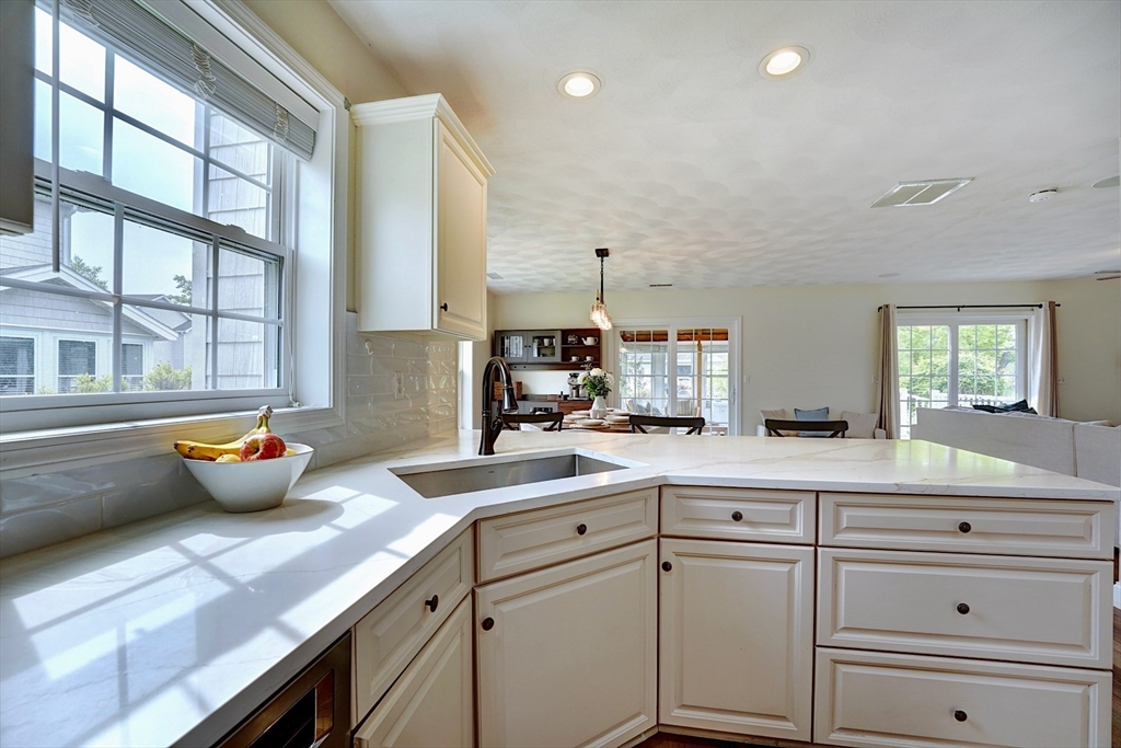 170 Beach Road, Unit 36 Salisbury, MA 01952 - Photo 5 of 41