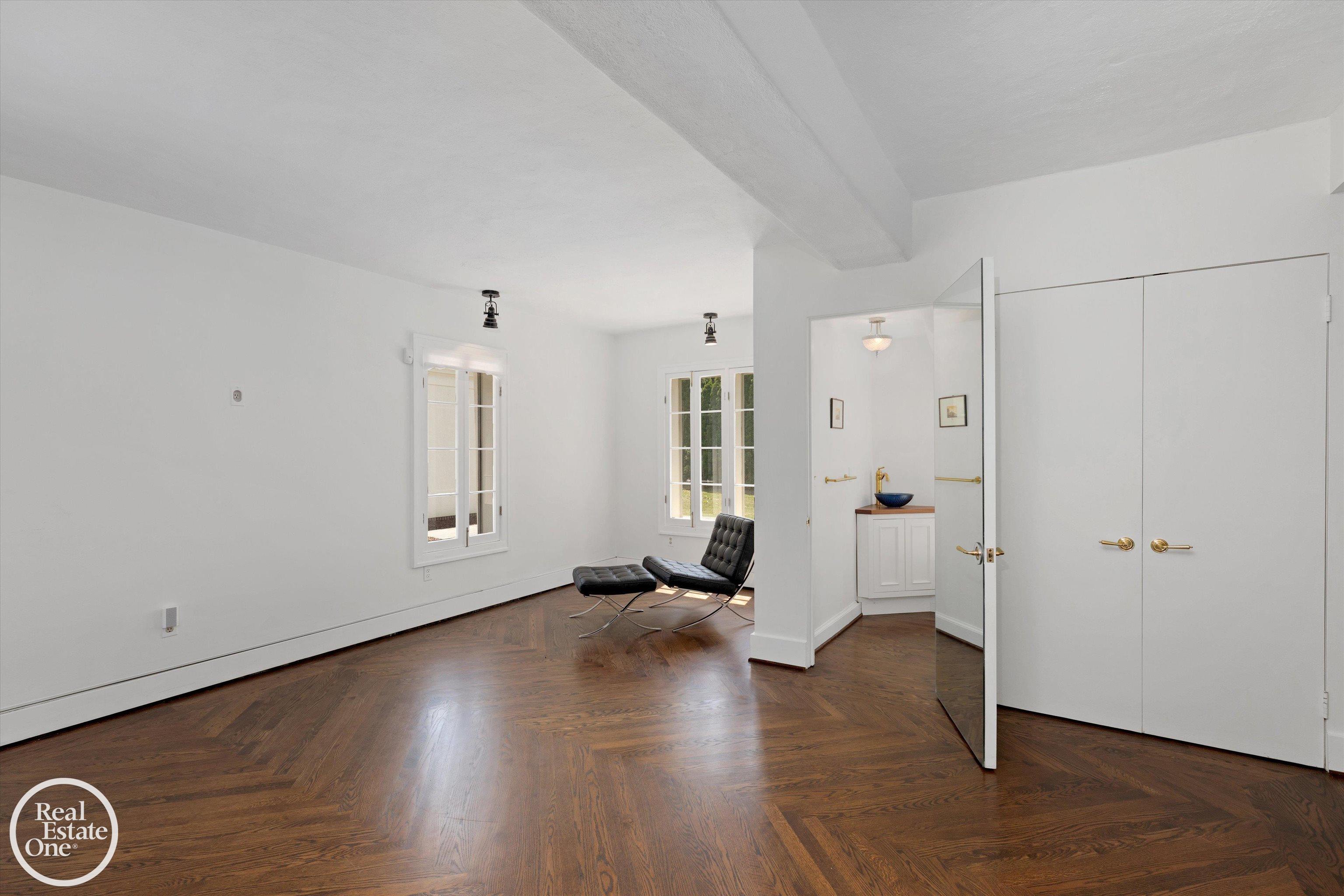 277 Lincoln Road Grosse Pointe, MI 48230 - Photo 13 of 63
