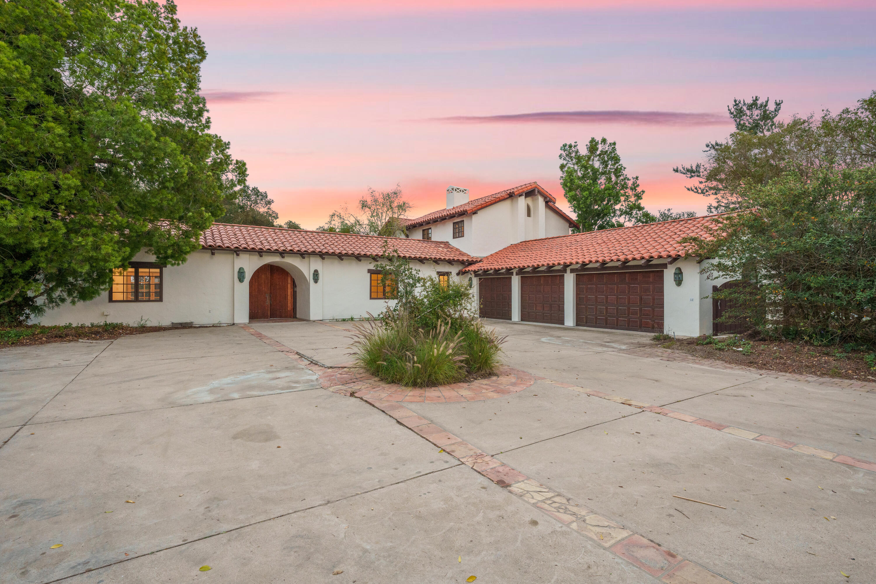 1225 Poppy Valley Road Buellton, CA 93427 - Photo 3 of 42 a front view of a house with garden