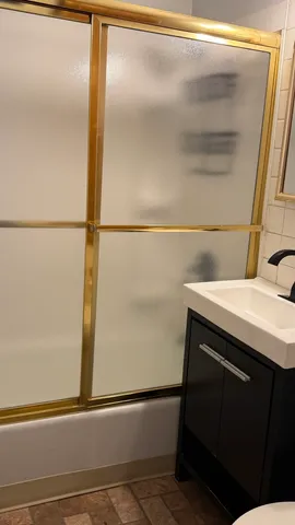 $2,700 | 4056 West 89th Place, Hometown, IL 60456