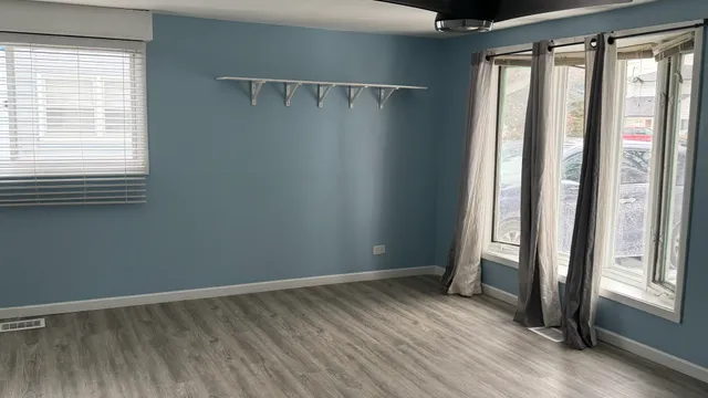 $2,700 | 4056 West 89th Place, Hometown, IL 60456