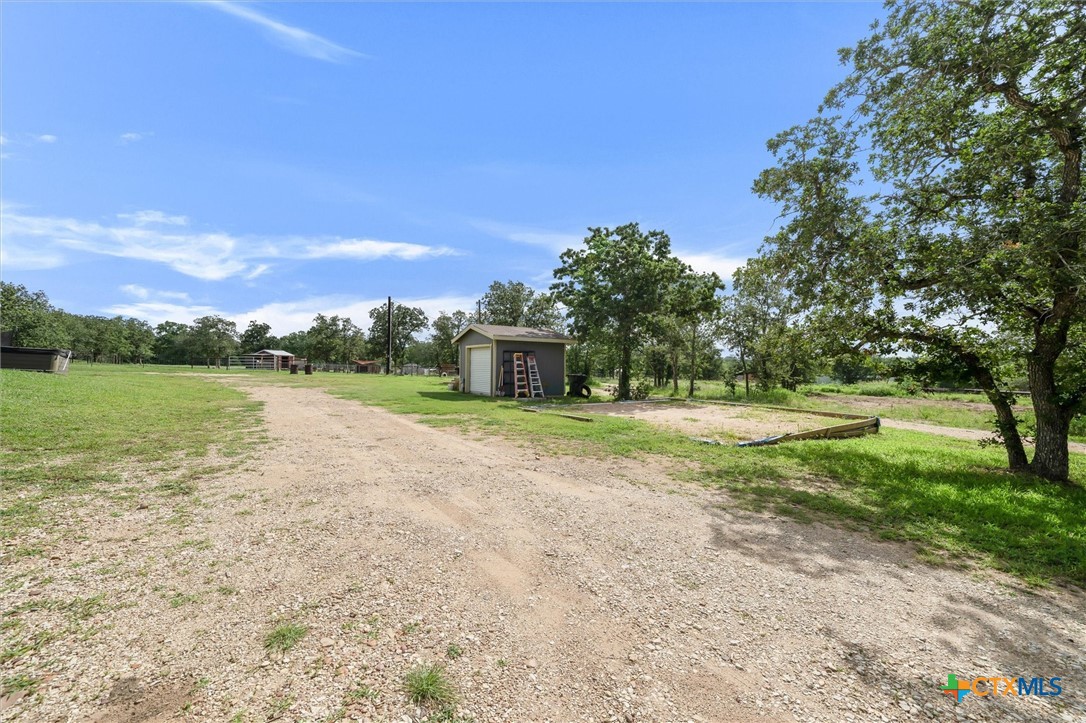 2755 Washburn Road Luling, TX 78648 - Photo 27 of 40