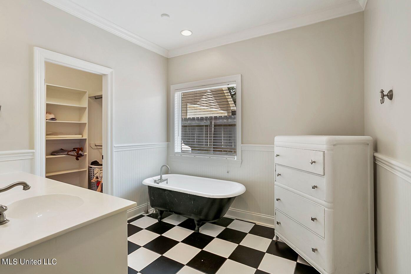691 Hoy Road Madison, MS 39110 - Photo 29 of 47 Master Bathroom 2