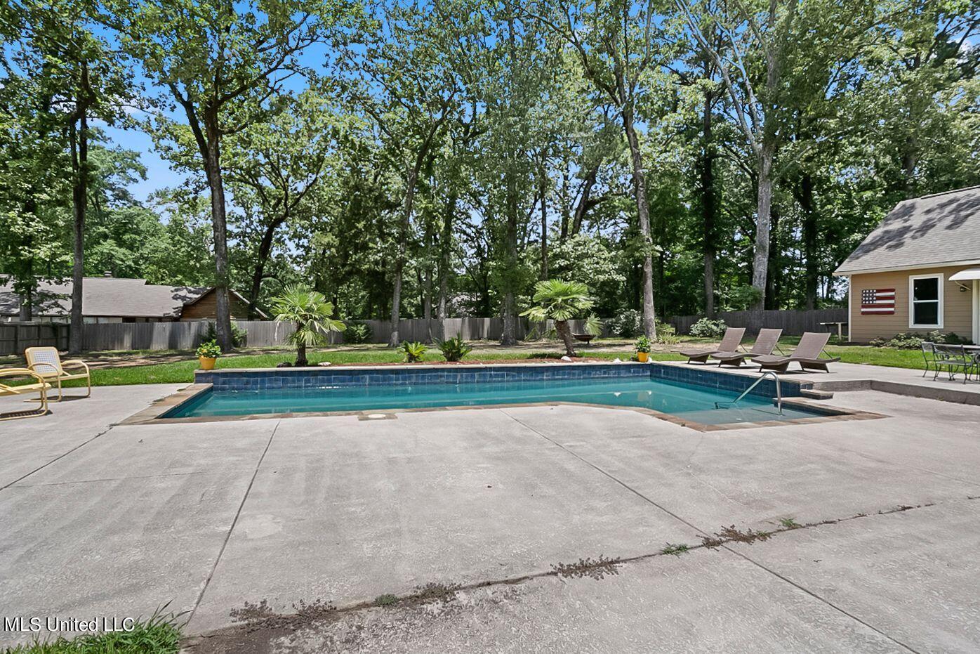 691 Hoy Road Madison, MS 39110 - Photo 45 of 47 Pool 2