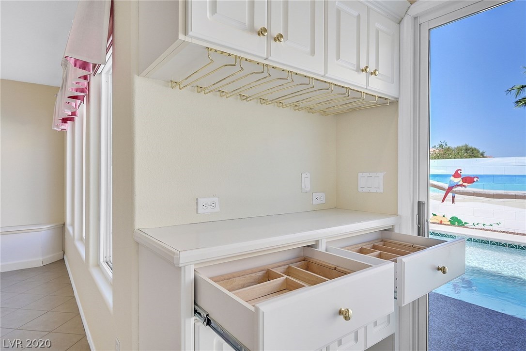 140 Rancho Maria Street Las Vegas, NV 89148 - Photo 11 of 49 Gallery Image 11