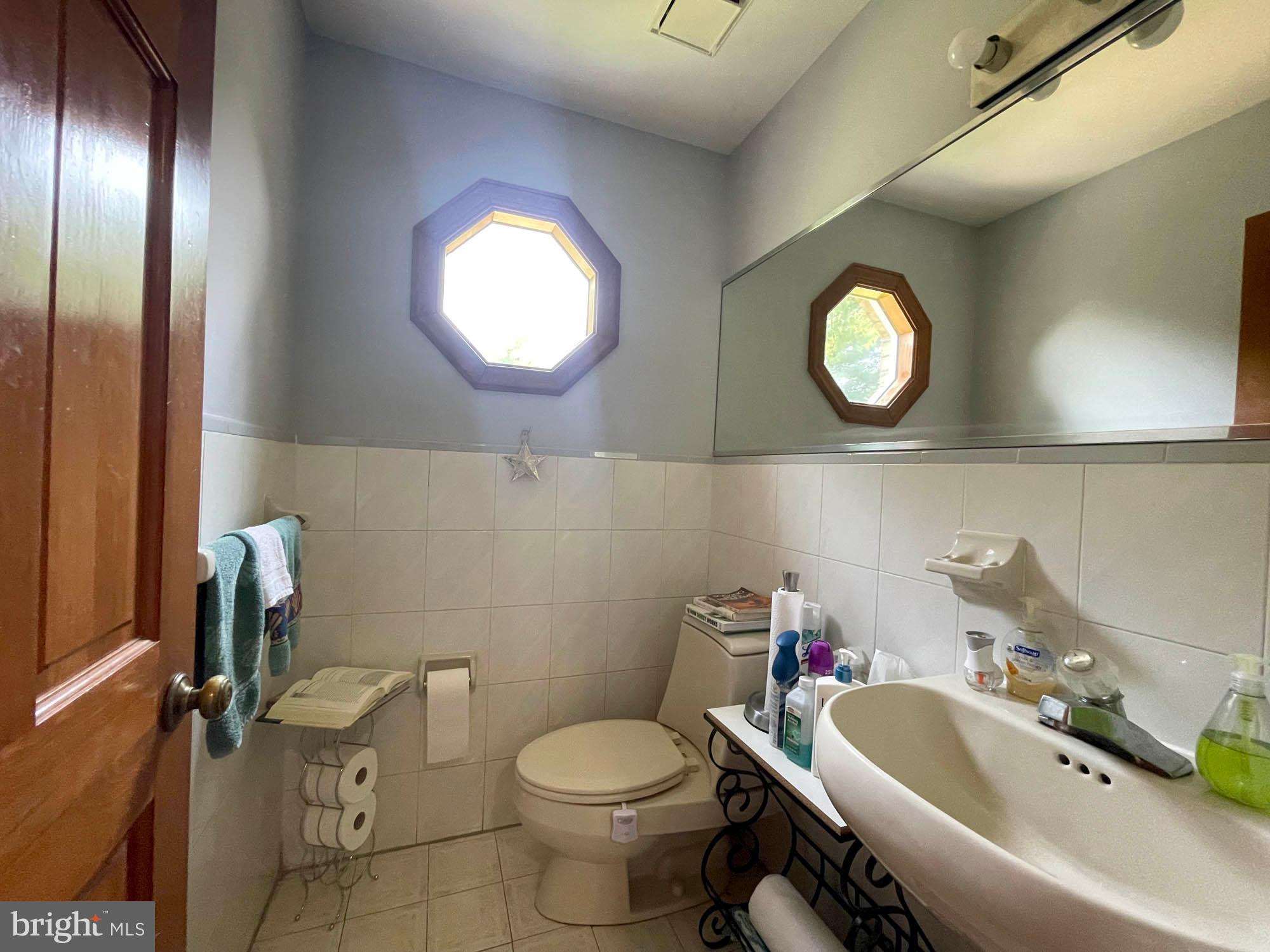 2053 Mayflower Drive Silver Spring, MD 20905 - Photo 15 of 34