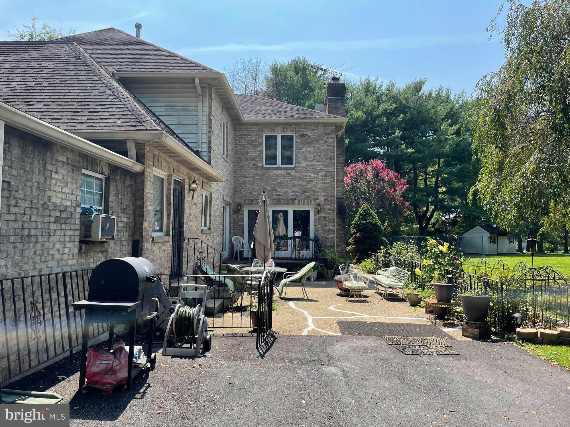 2053 Mayflower Drive Silver Spring, MD 20905 - Photo 3 of 34