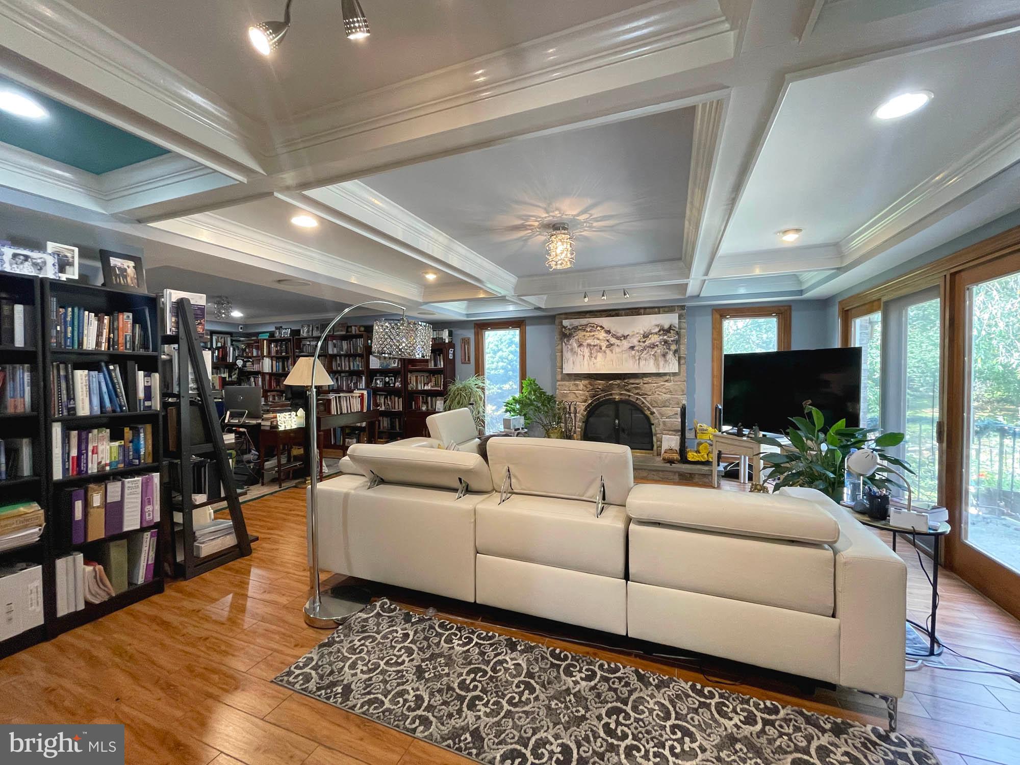 2053 Mayflower Drive Silver Spring, MD 20905 - Photo 10 of 34