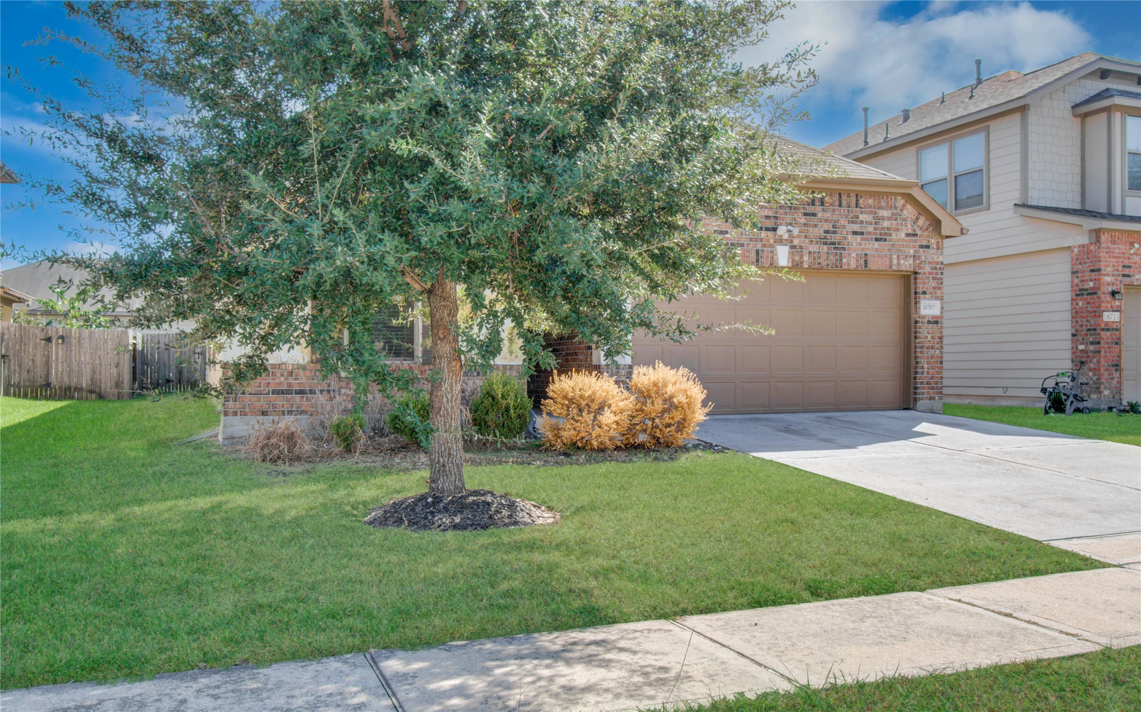 18707 Naples Ridge Court Katy, TX 77449 - Photo 4 of 39