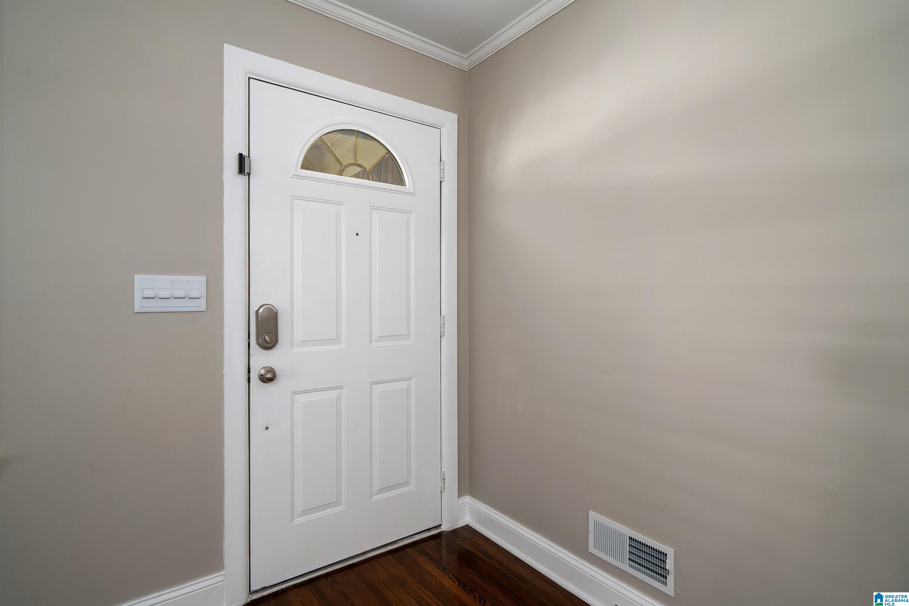 1604 Forest Ridge Road Birmingham, AL 35226 - Photo 3 of 43