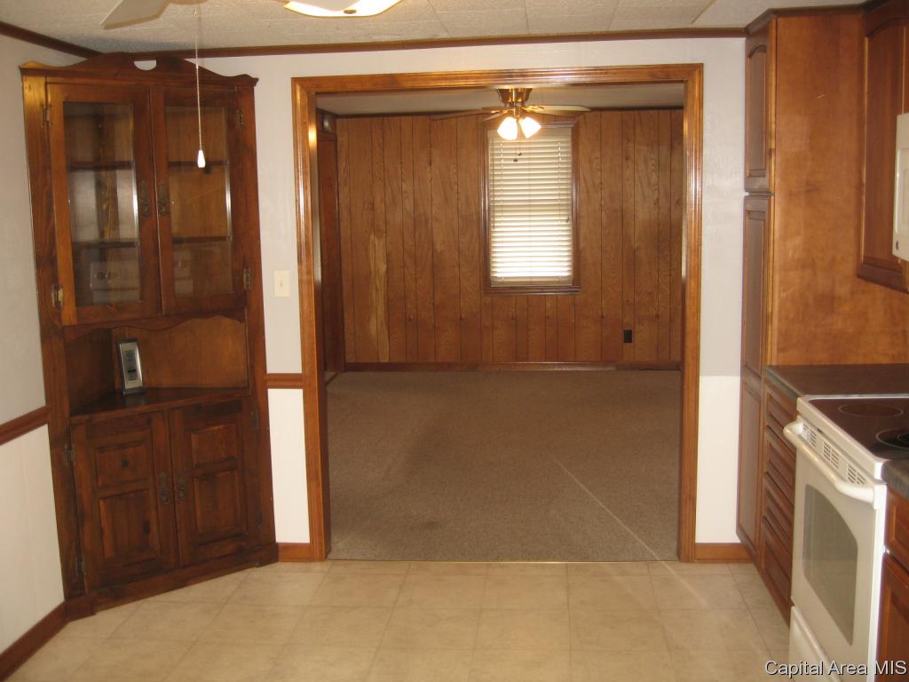 2802 South 11th Street Springfield, IL 62703 - Photo 12 of 20