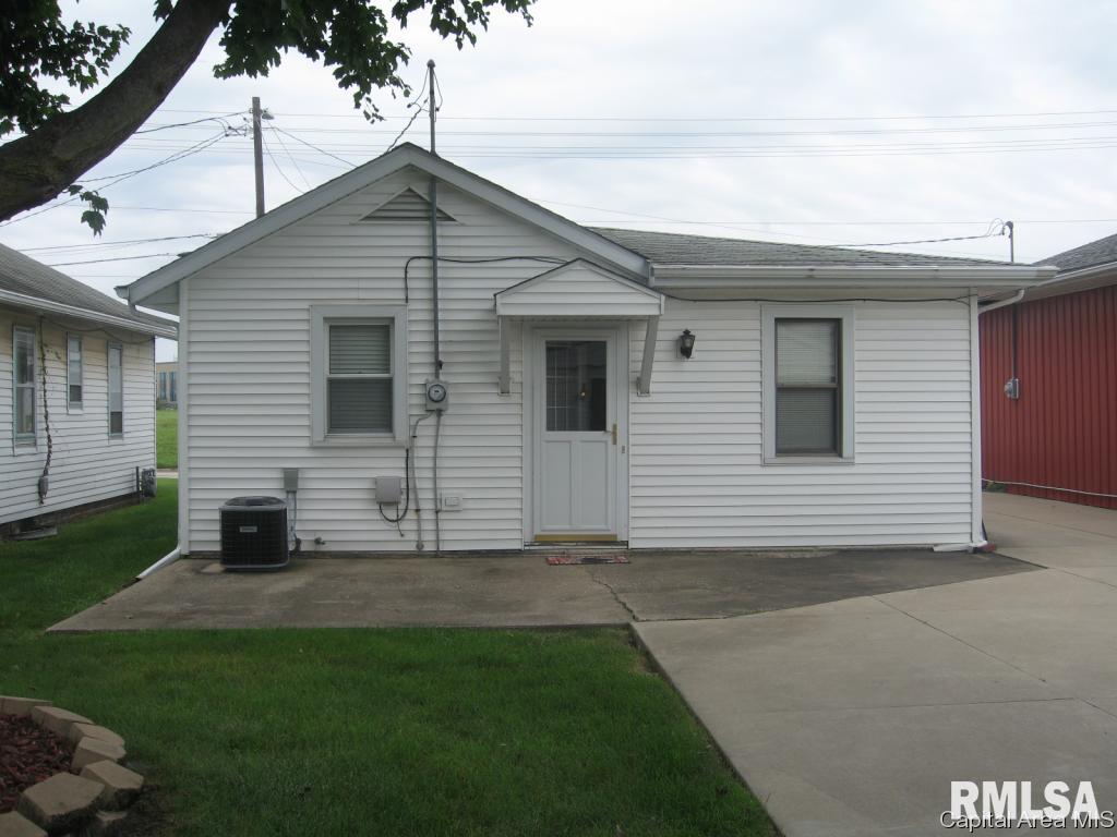 2802 South 11th Street Springfield, IL 62703 - Photo 4 of 20
