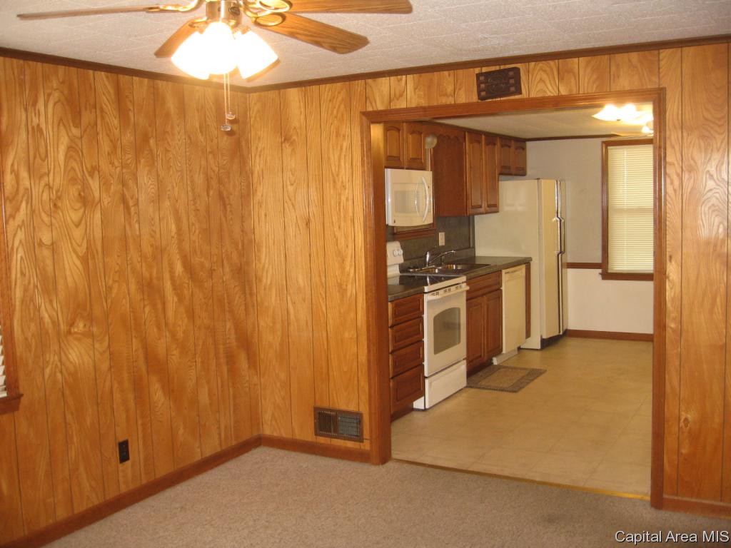 2802 South 11th Street Springfield, IL 62703 - Photo 8 of 20