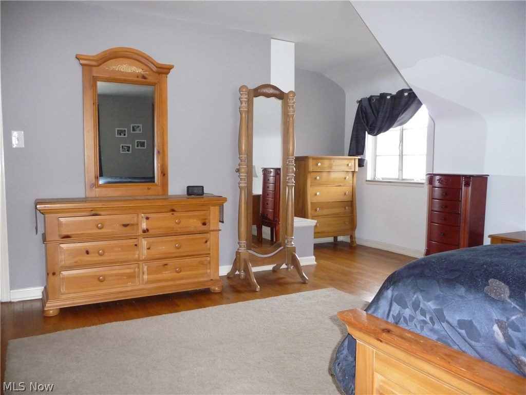 1573 Kew Road Cleveland, OH 44118 - Photo 18 of 25