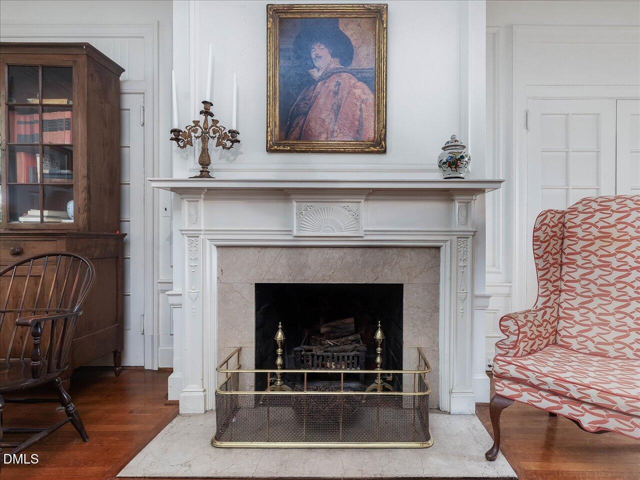 216-204 Hawthorne Road Raleigh, NC 27605 - Photo 9 of 28 216 Hawthorne