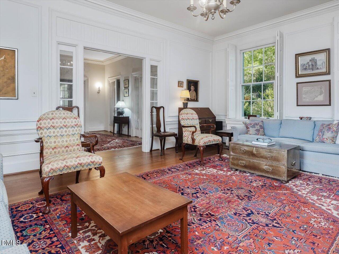 216-204 Hawthorne Road Raleigh, NC 27605 - Photo 10 of 28 216 Hawthorne