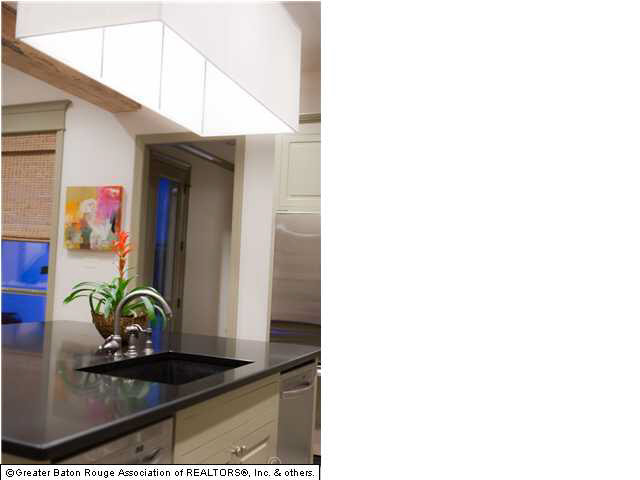8935 Foxgate Drive Baton Rouge, LA 70809 - Photo 13 of 30 Gallery Image 13