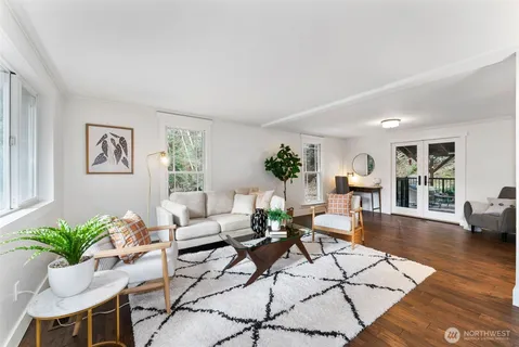 $1,190,000 | 8205 Northeast Blakely Court West, Bainbridge Island, WA 98110