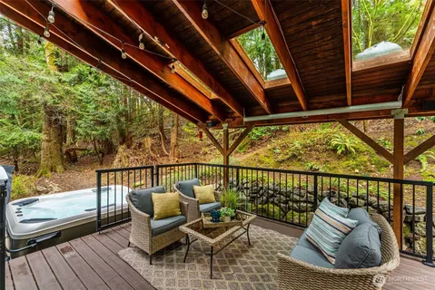 $1,190,000 | 8205 Northeast Blakely Court West, Bainbridge Island, WA 98110