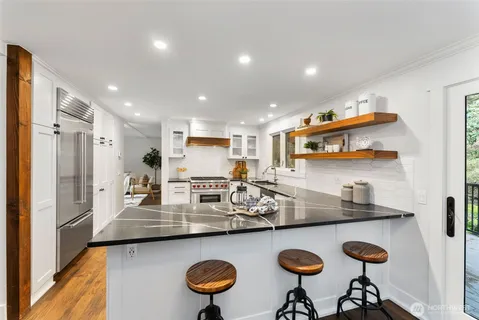 $1,190,000 | 8205 Northeast Blakely Court West, Bainbridge Island, WA 98110