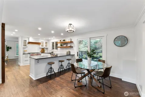 $1,190,000 | 8205 Northeast Blakely Court West, Bainbridge Island, WA 98110