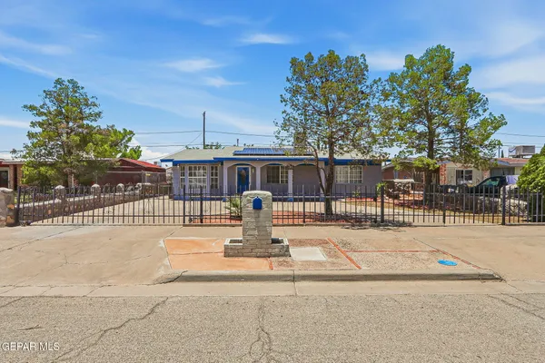 $215,000 | 323 Valle Sereno Drive, El Paso, TX 79907