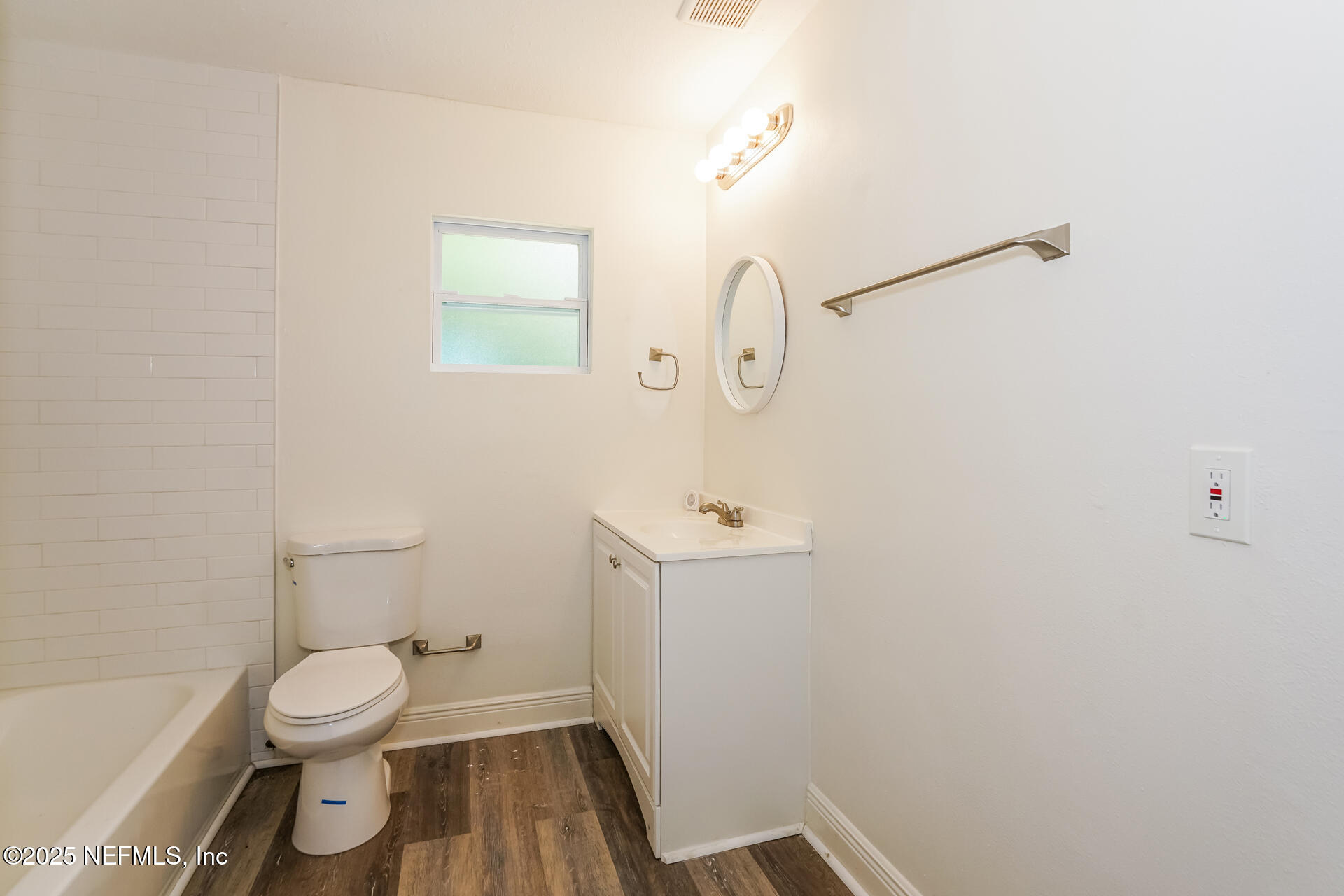 128 Aurora Street Cocoa, FL 32922 - Photo 17 of 21 017-photo-bathroom-14455055