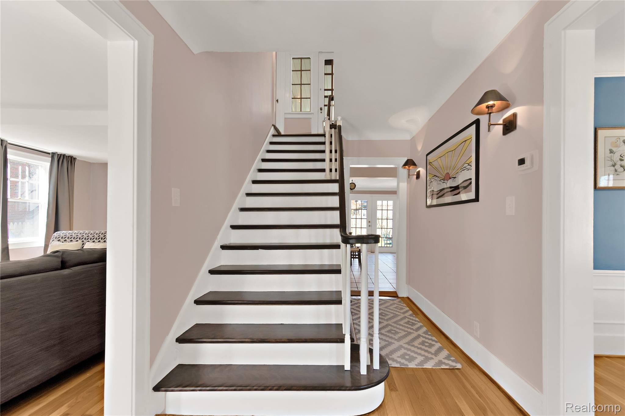 1317 Bishop Road Grosse Pointe, MI 48230 - Photo 10 of 42 1317 Bishop Rd - HD Drone Photography-12.jpg