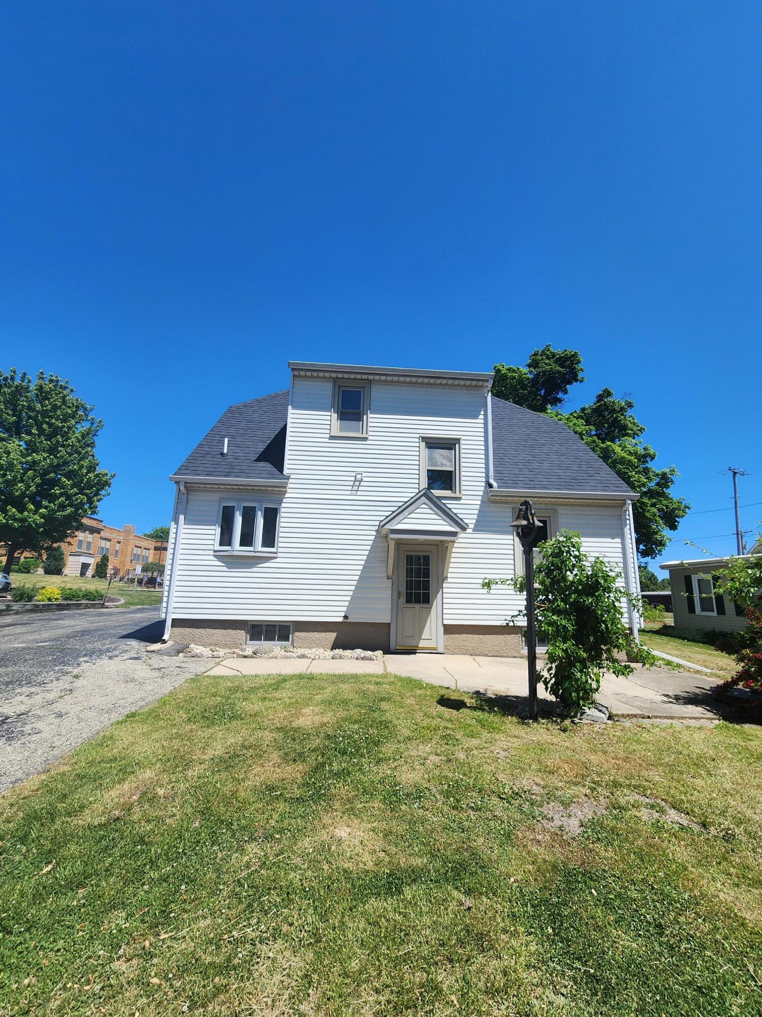 1604 Main Street Union Grove, WI 53182 - Photo 45 of 56 1000053771