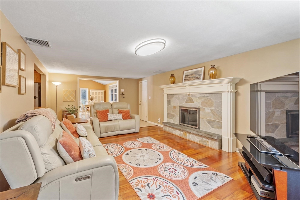 9 Brookbridge Road Peabody, MA 01960 - Photo 15 of 42