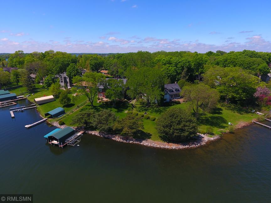 2914 Casco Point Road
