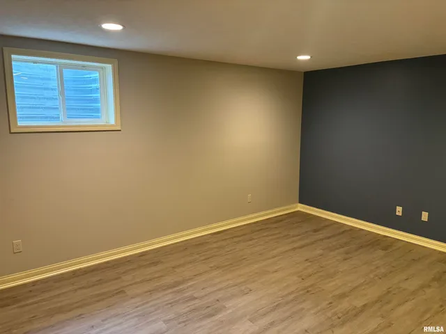 $2,950 | 2315 West Paddington Court, Peoria, IL 61615