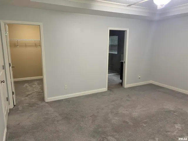 $2,950 | 2315 West Paddington Court, Peoria, IL 61615