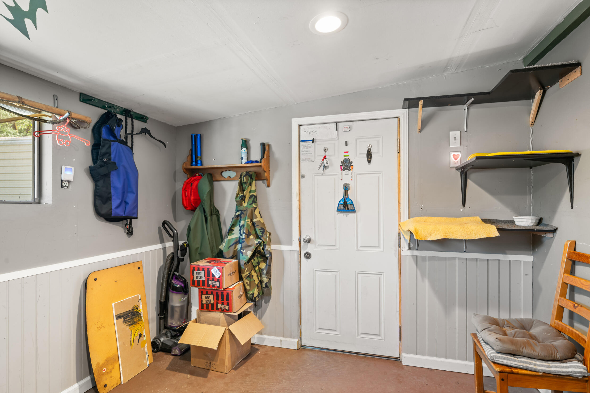 3477 Helms Road Grants Pass, OR 97527 - Photo 23 of 49 Bonus/Mud Room