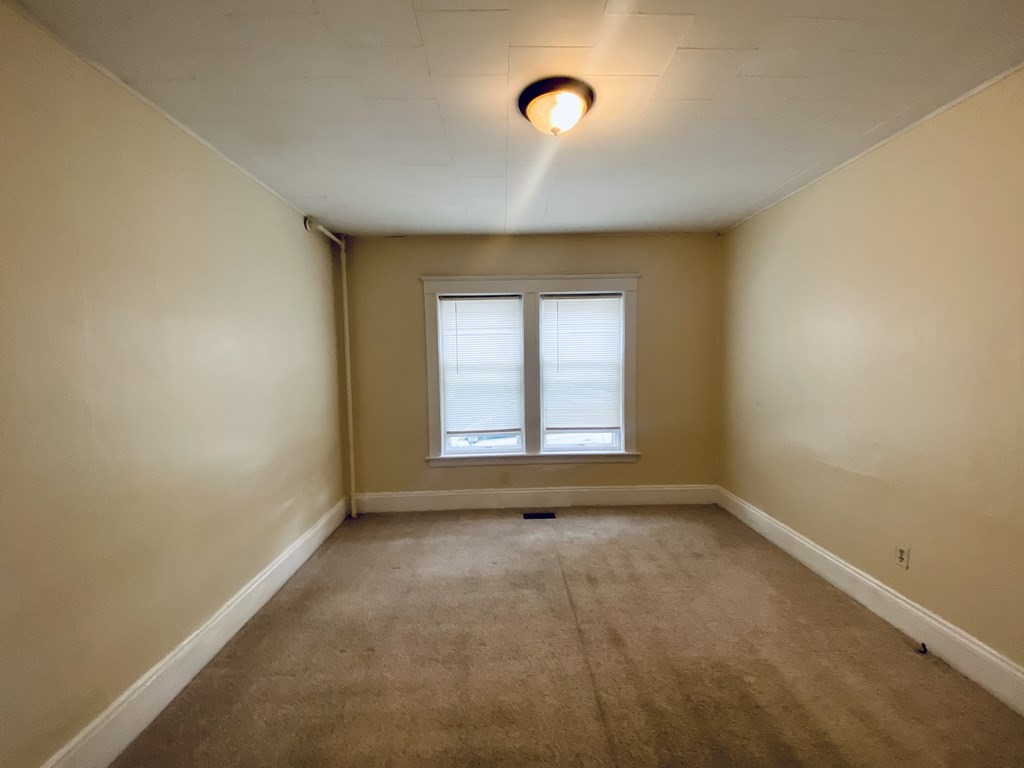 112 West Street Worcester, MA 01609 - Photo 14 of 34