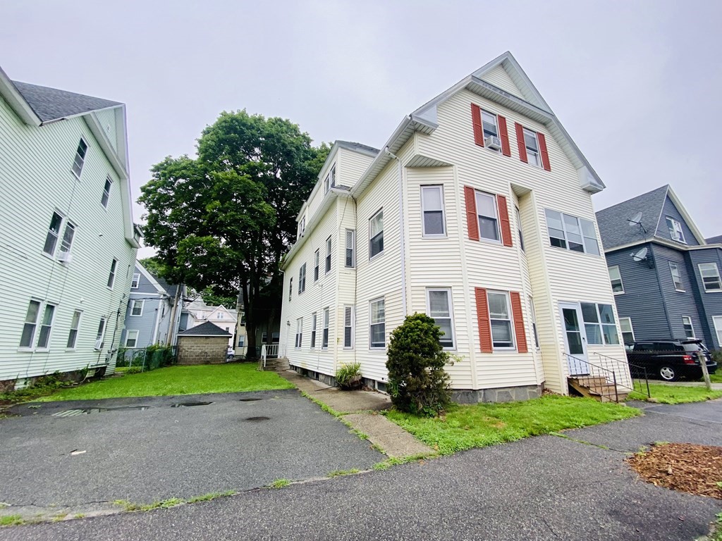 112 West Street Worcester, MA 01609 - Photo 2 of 34