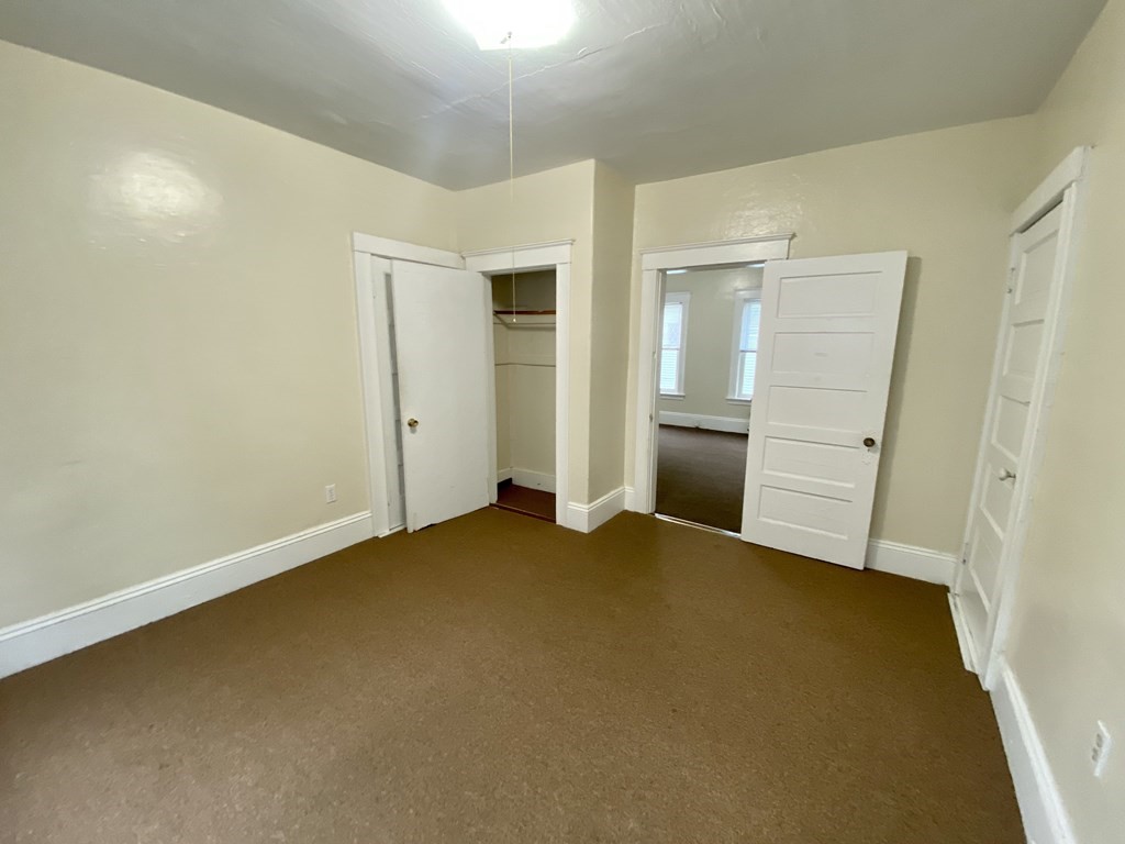 112 West Street Worcester, MA 01609 - Photo 25 of 34