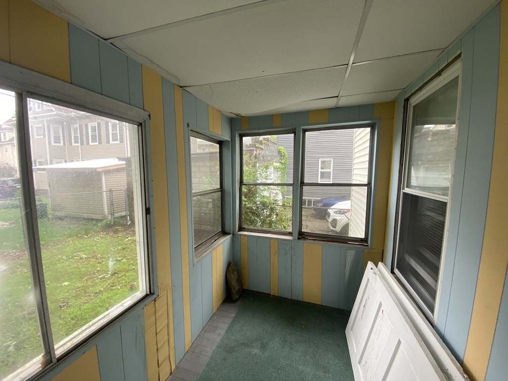 112 West Street Worcester, MA 01609 - Photo 28 of 34